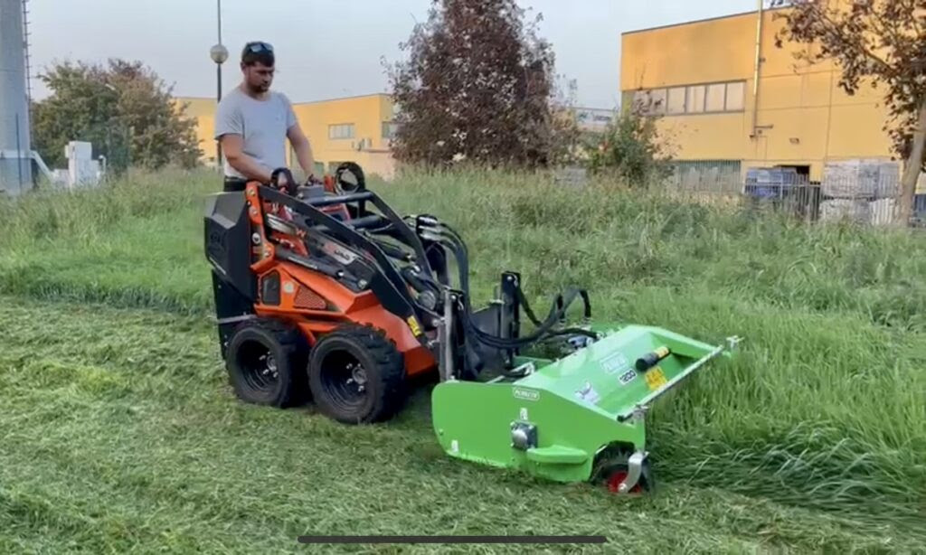 Hidraulikus meghajtású kommunális és mezőgazdasági gépek-Peruzzo - Kép 2